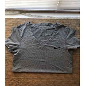Nike Dri Fit V Neck 🖤 womens
